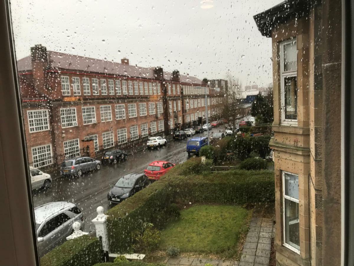 Guest house Glades House Glasgow