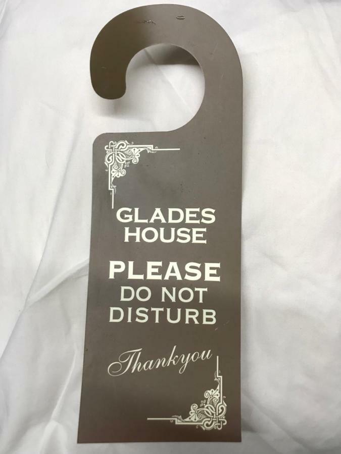 Guest house Glades House