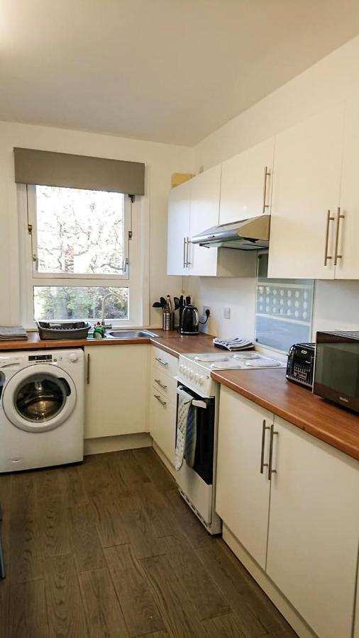 Carnock Road - Silverburn Shopping Centre Apartment