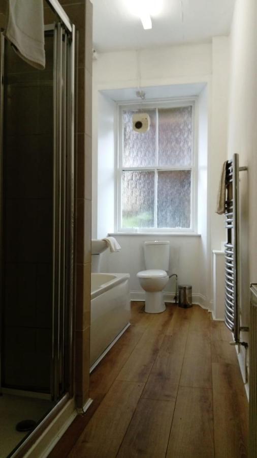Renfrew At Centre Bed & Breakfast