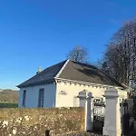 A Cosy Two-Bedroom Cottage Near Loch Lomond