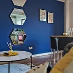 New Slick Finnieston Pad W/ Free Parking