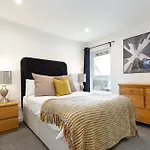 Modern 2 Bed Broompark/Central Apt. With Parking