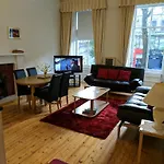 Kelvin Apartment