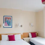 The Willow Hotel