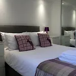 Glasgow City Centre Apartment With River Clyde Views
