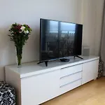 Glasgow City Centre Apartment With River Clyde Views