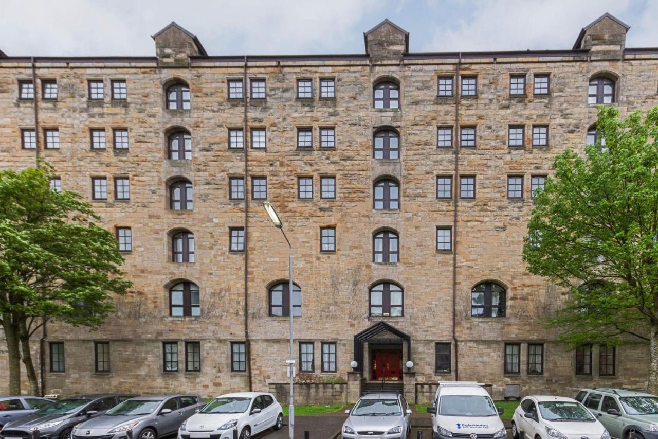 Stunning 2 Bed Merchant With Residents Parking