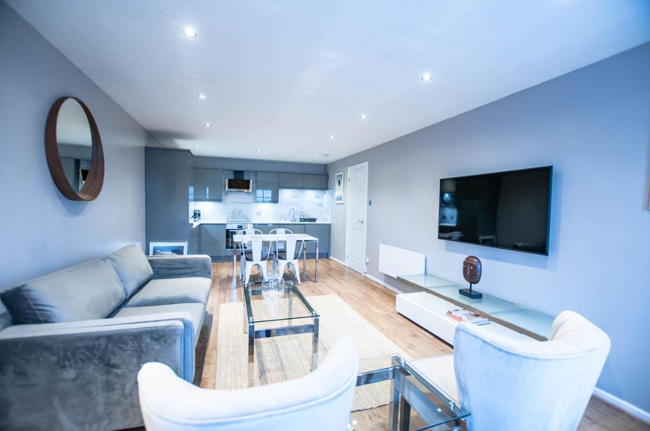 Apartment Stunning 2 Bed Merchant With Residents Parking