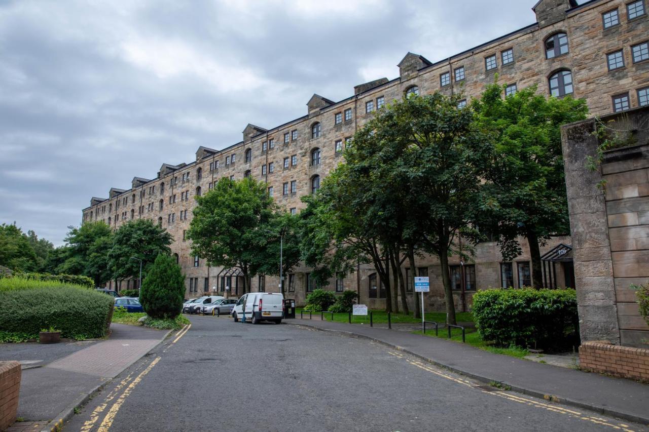 Apartment Stunning 2 Bed Merchant With Residents Parking Glasgow