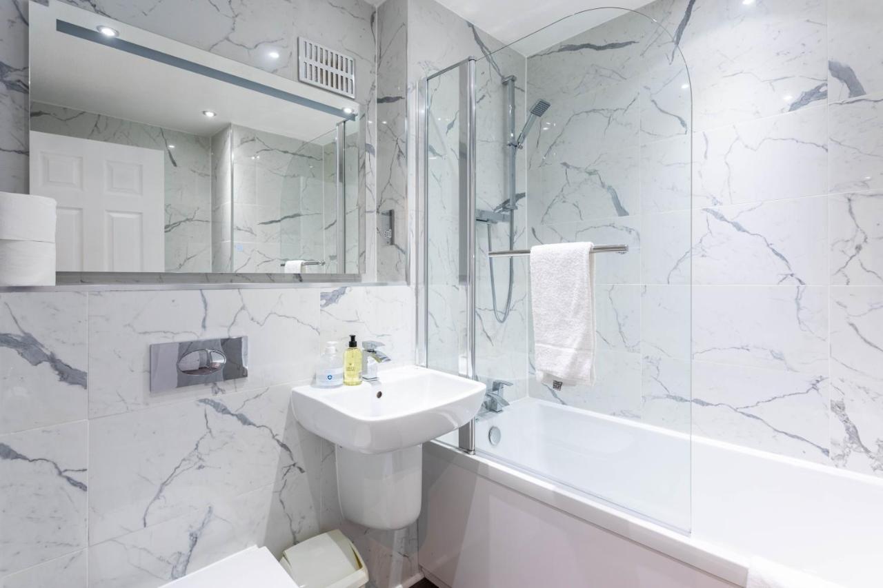 Stunning 2 Bed Merchant With Residents Parking * Glasgow