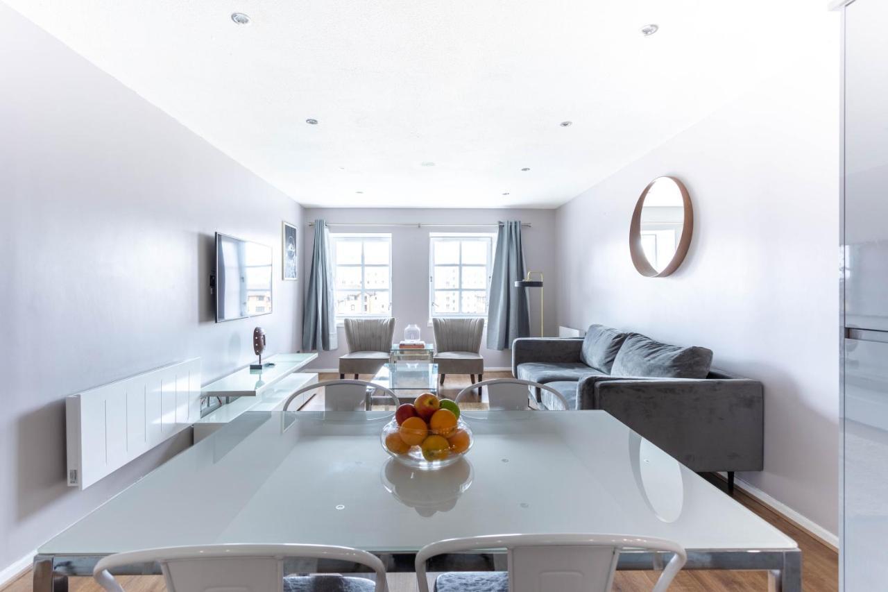 Stunning 2 Bed Merchant With Residents Parking