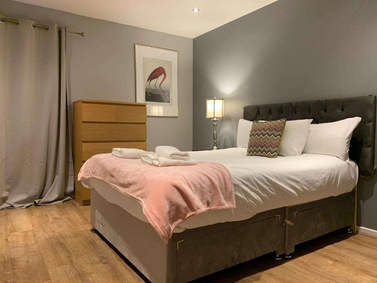 Apartment Stunning 2 Bed Merchant With Residents Parking