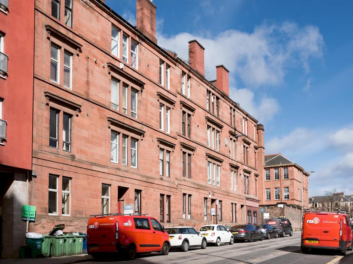 Bright 2 Bed Ground Floor Flat Next To Byres Road Apartment *