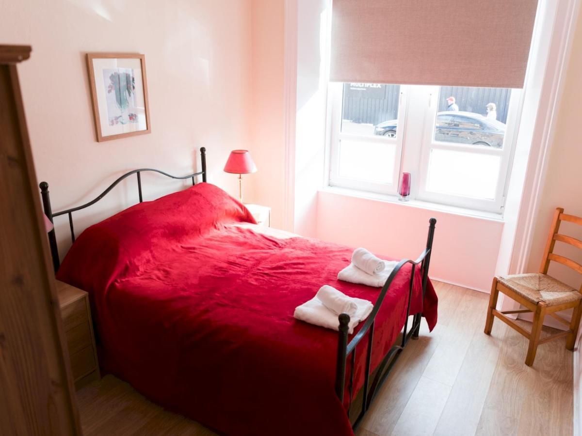 Apartment Bright 2 Bed Ground Floor Flat Next To Byres Road