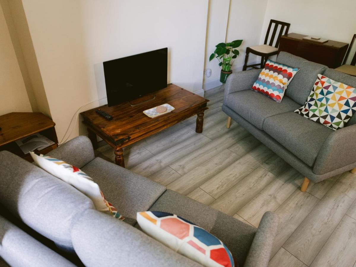 Bright 2 Bed Ground Floor Flat Next To Byres Road Glasgow