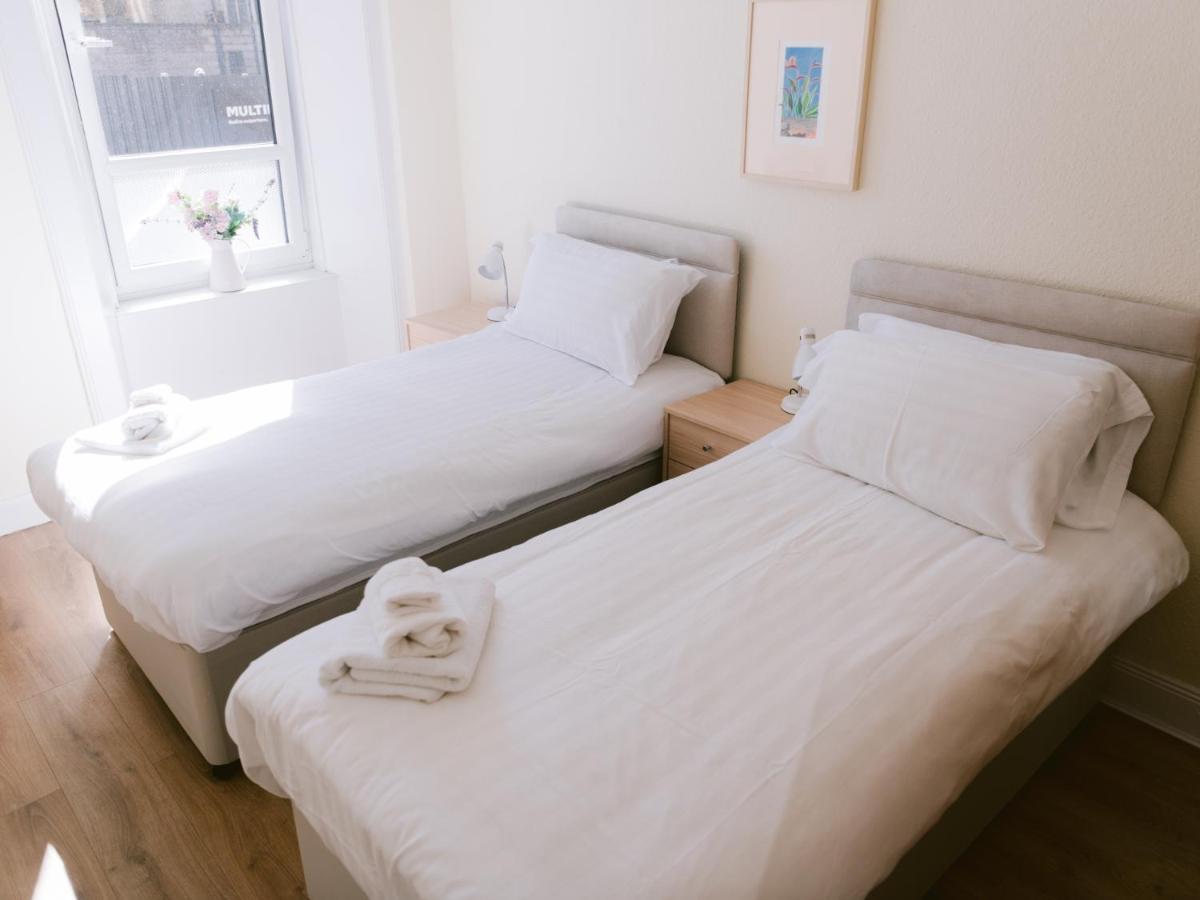 Apartment Bright 2 Bed Ground Floor Flat Next To Byres Road *