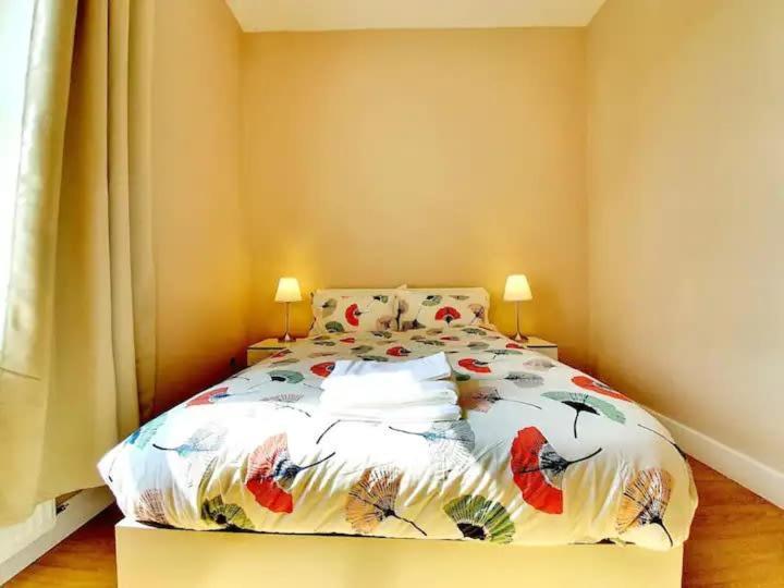 West End, 3 Bedroom Apt, Close To Sec, Hydro, City Centre And Motorway
