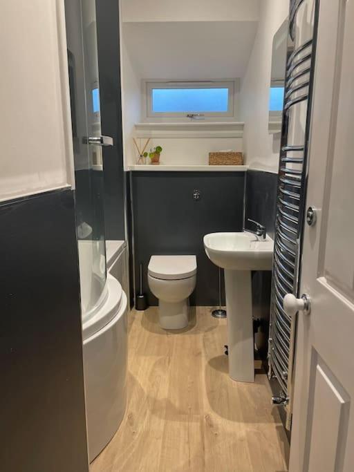 Holiday home A Cosy Two-bedroom Near Loch Lomond Glasgow
