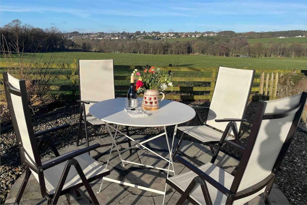 A Cosy Two-bedroom Near Loch Lomond Holiday home Glasgow