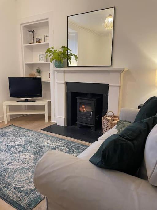 Holiday home A Cosy Two-bedroom Near Loch Lomond *