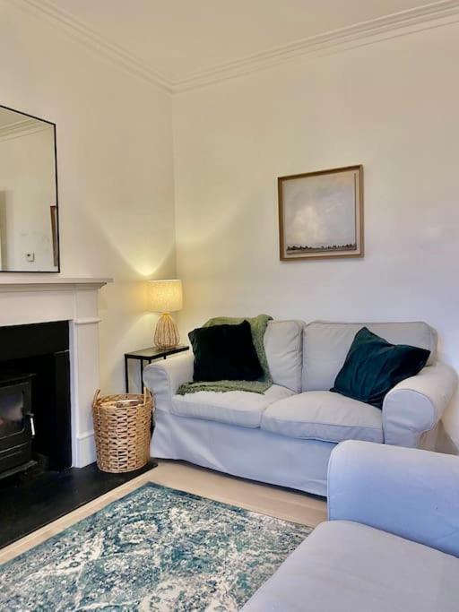 A Cosy Two-bedroom Near Loch Lomond Holiday home *