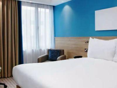 Hotel Hampton By Hilton 3*