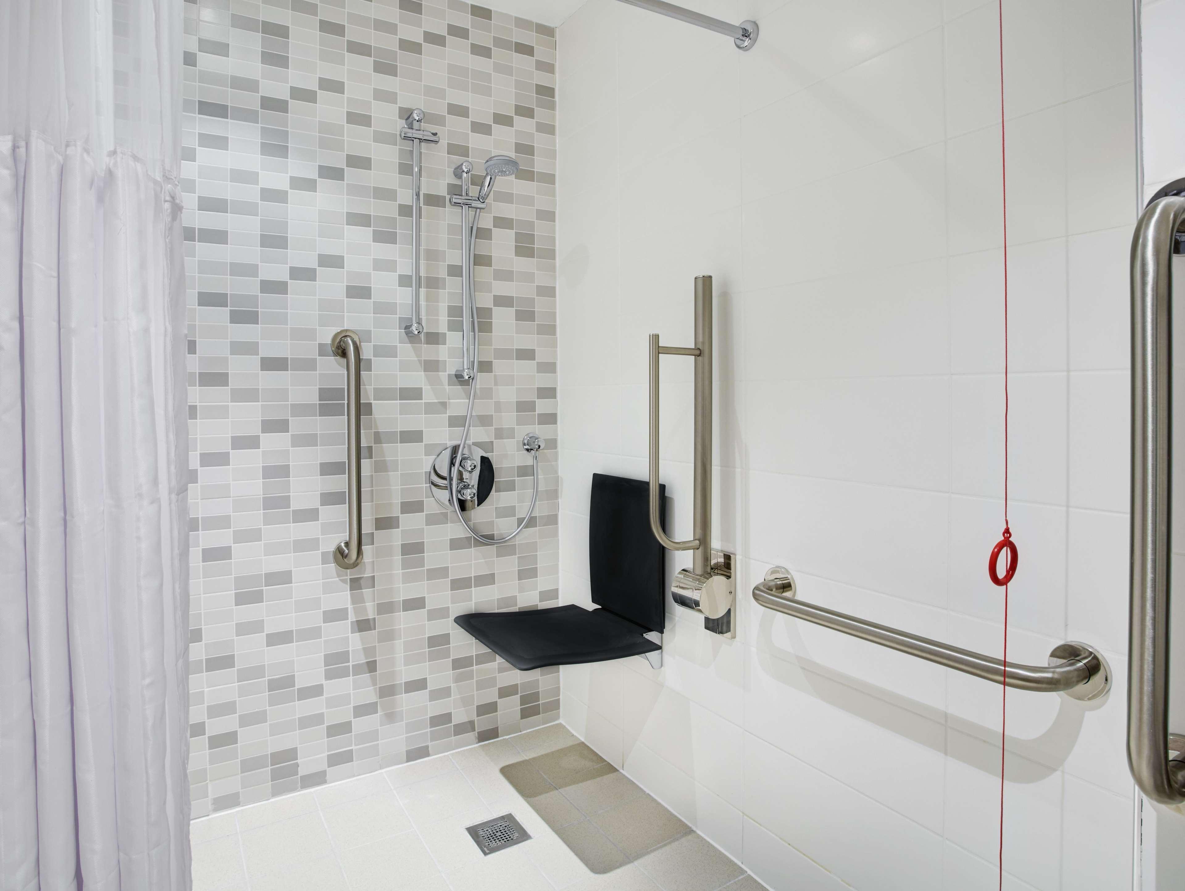 Hampton By Hilton Hotel 3*