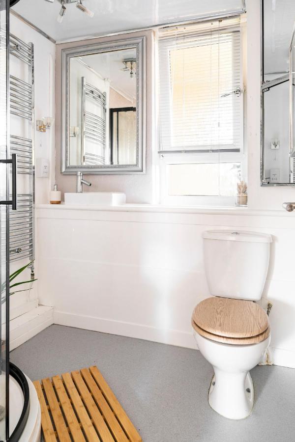 Apartment Lovely 1-bedroom With Balcony In West End Glasgow