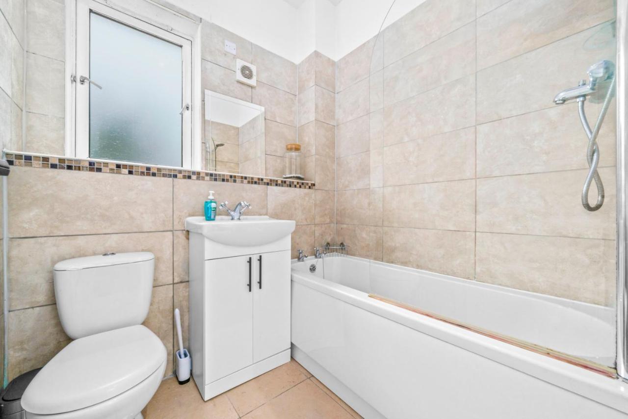 Modern With Free Parking Near Town & Green * Glasgow