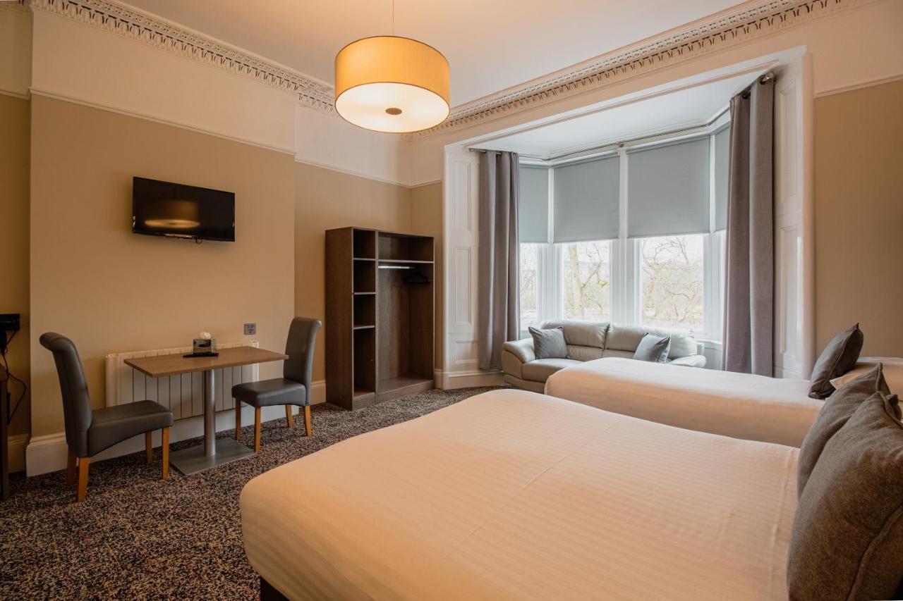 Ambassador Hotel 3*