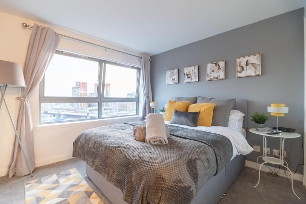 Luxury Riverview Centre 2 Apartment