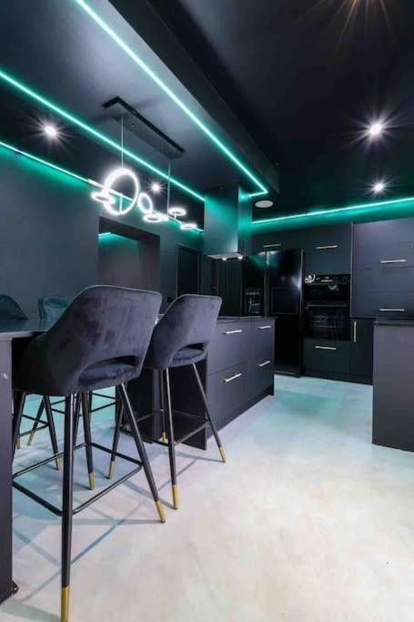 Luxury Couples Get-away *