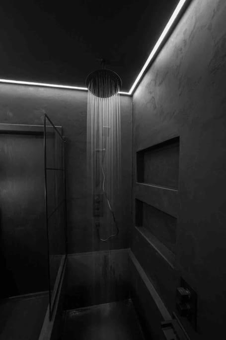 Luxury Couples Get-away Apartment Glasgow