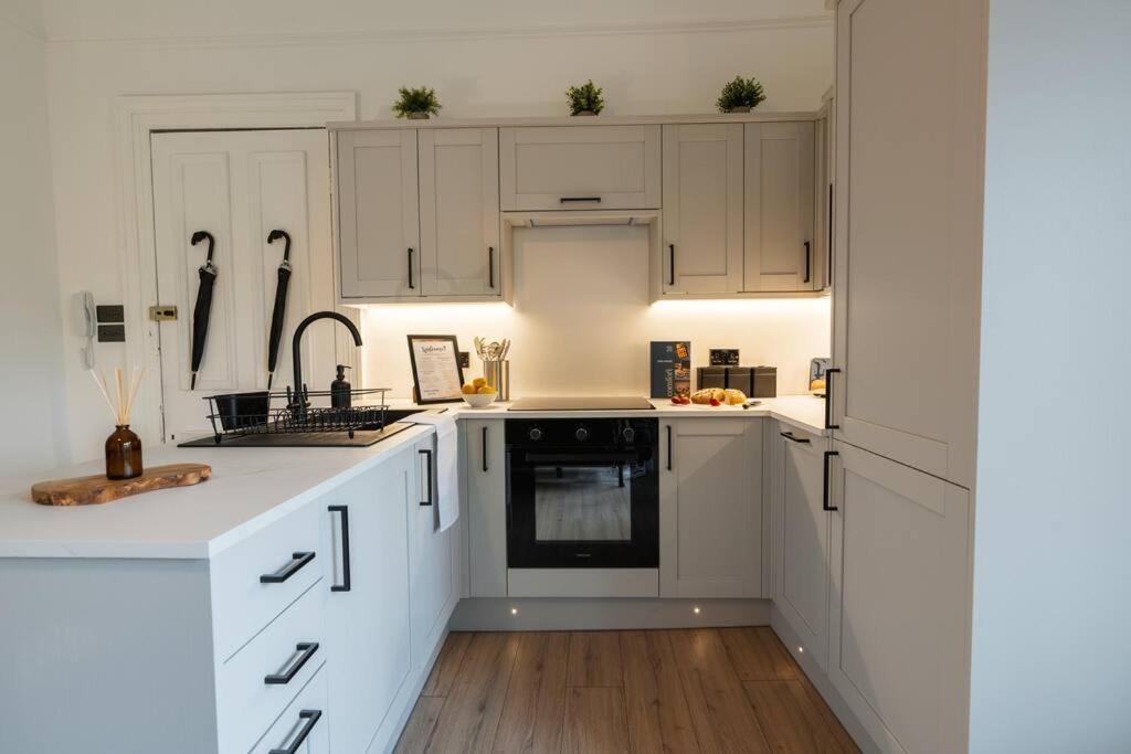 Apartment The West End Retreat - Your Luxurious 5* *