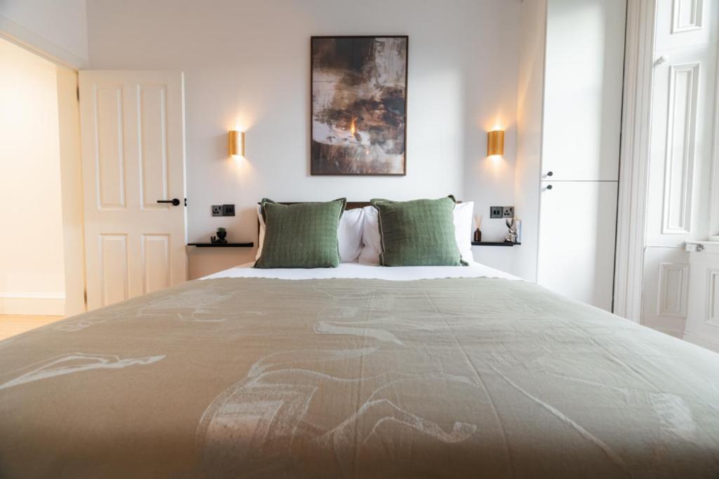 Apartment The West End Retreat - Your Luxurious 5* *