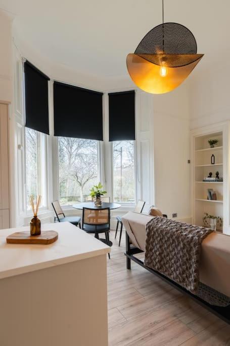 Apartment The West End Retreat - Your Luxurious 5* *