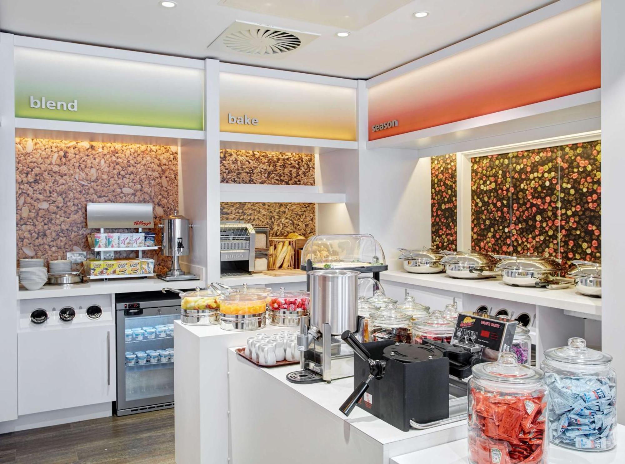 Hampton By Hilton Hotel 3*