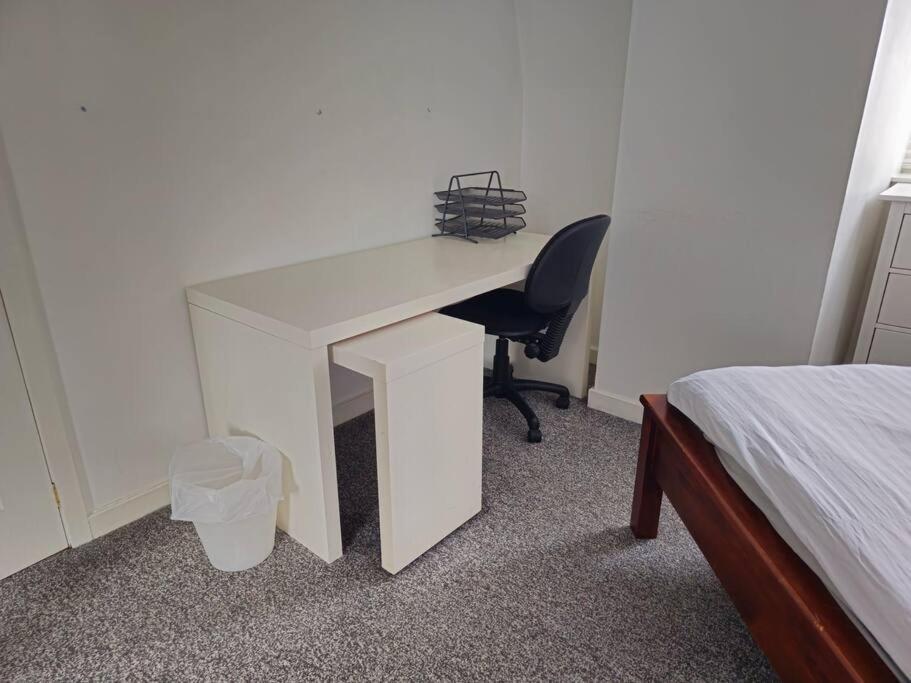 Apartment 2 Bedroom Modern Stylish In Centre Glasgow