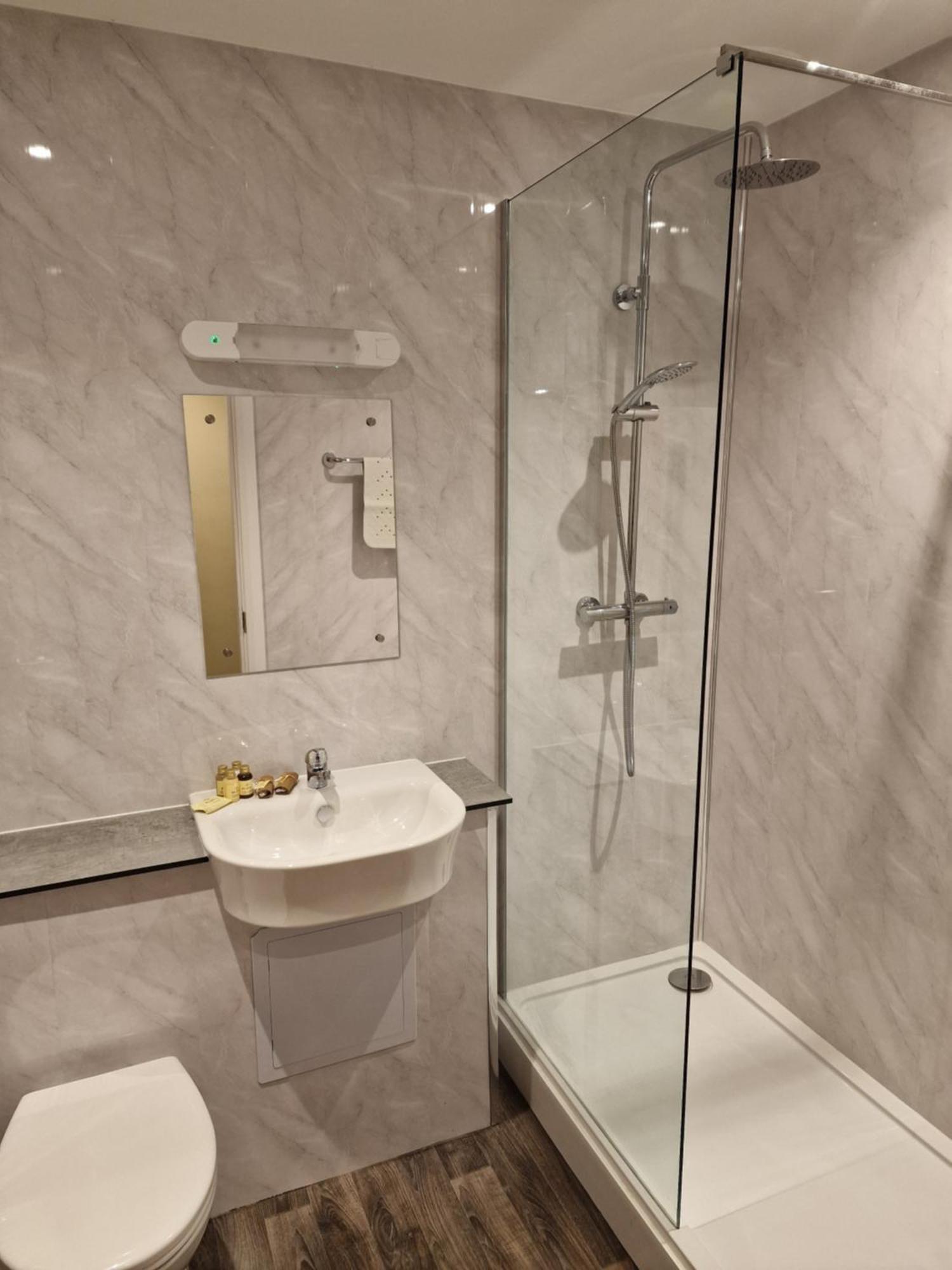 Britannia Hotel 3*