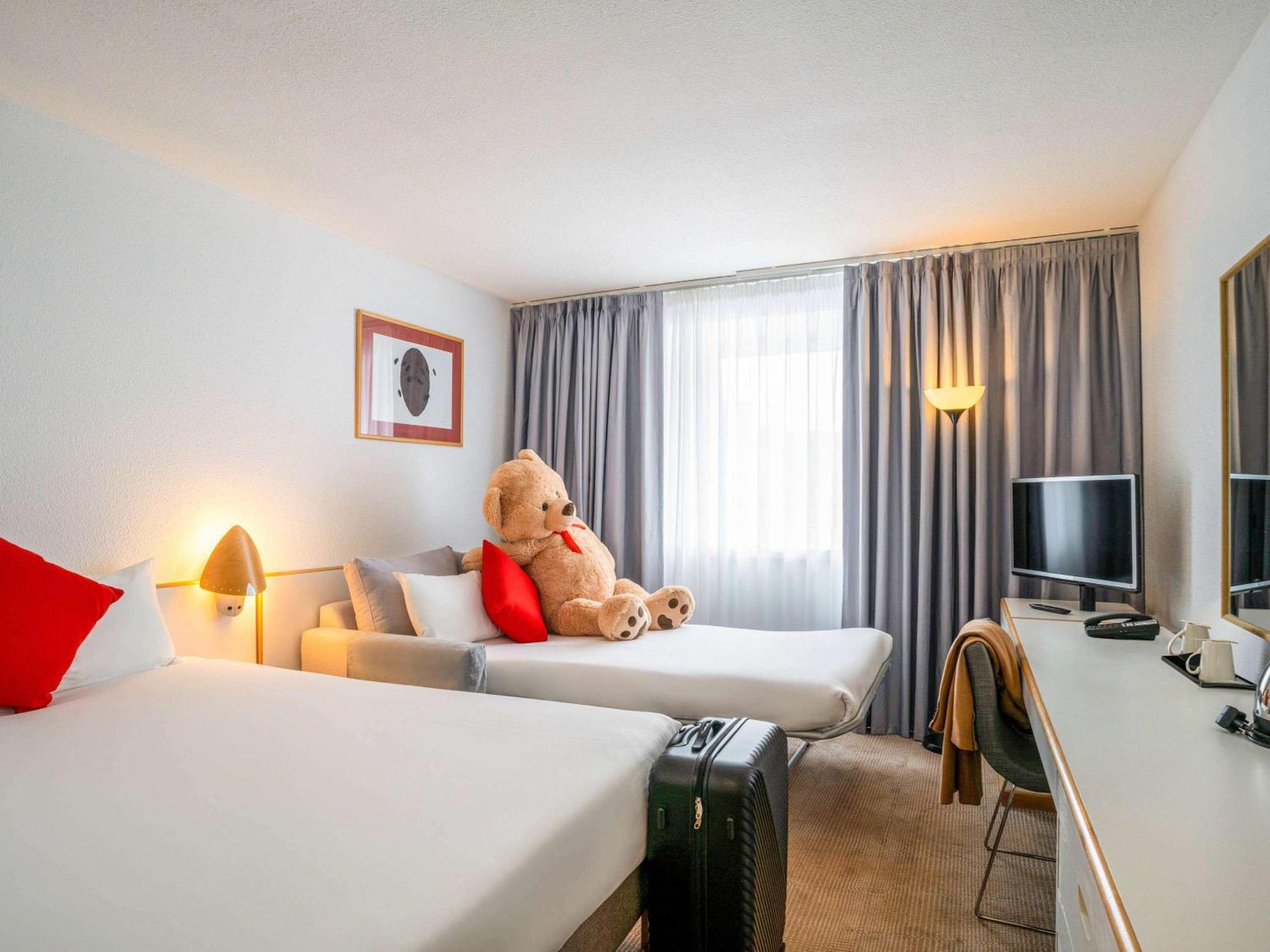 Novotel Centre Hotel