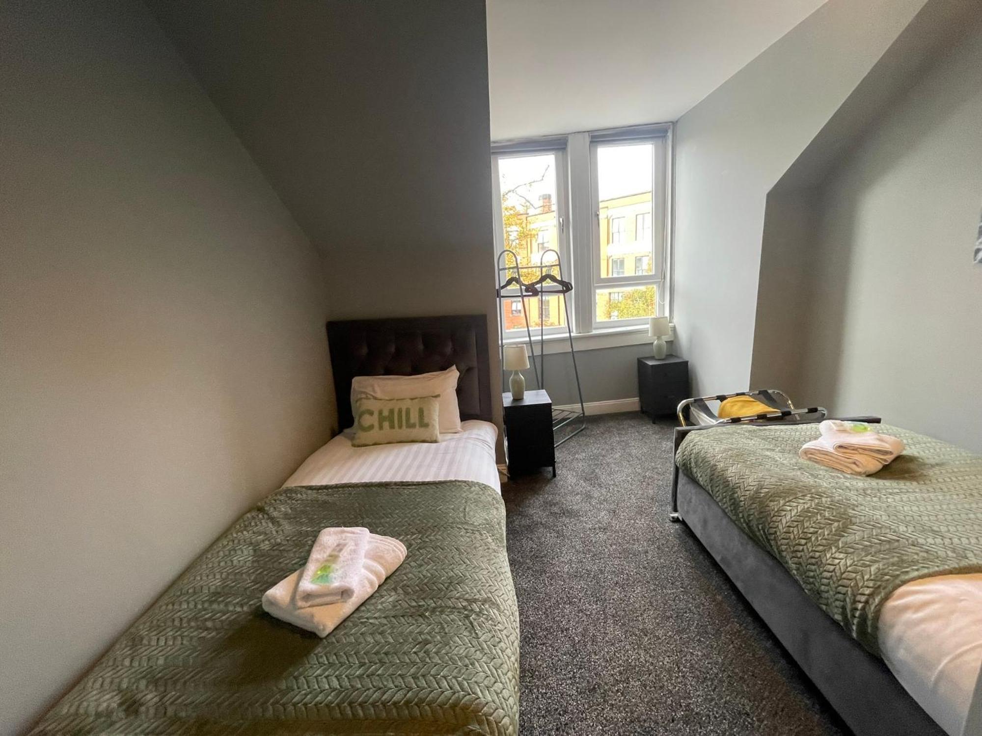 Pass The Keys The Blue Nile Hillhead Apartment *