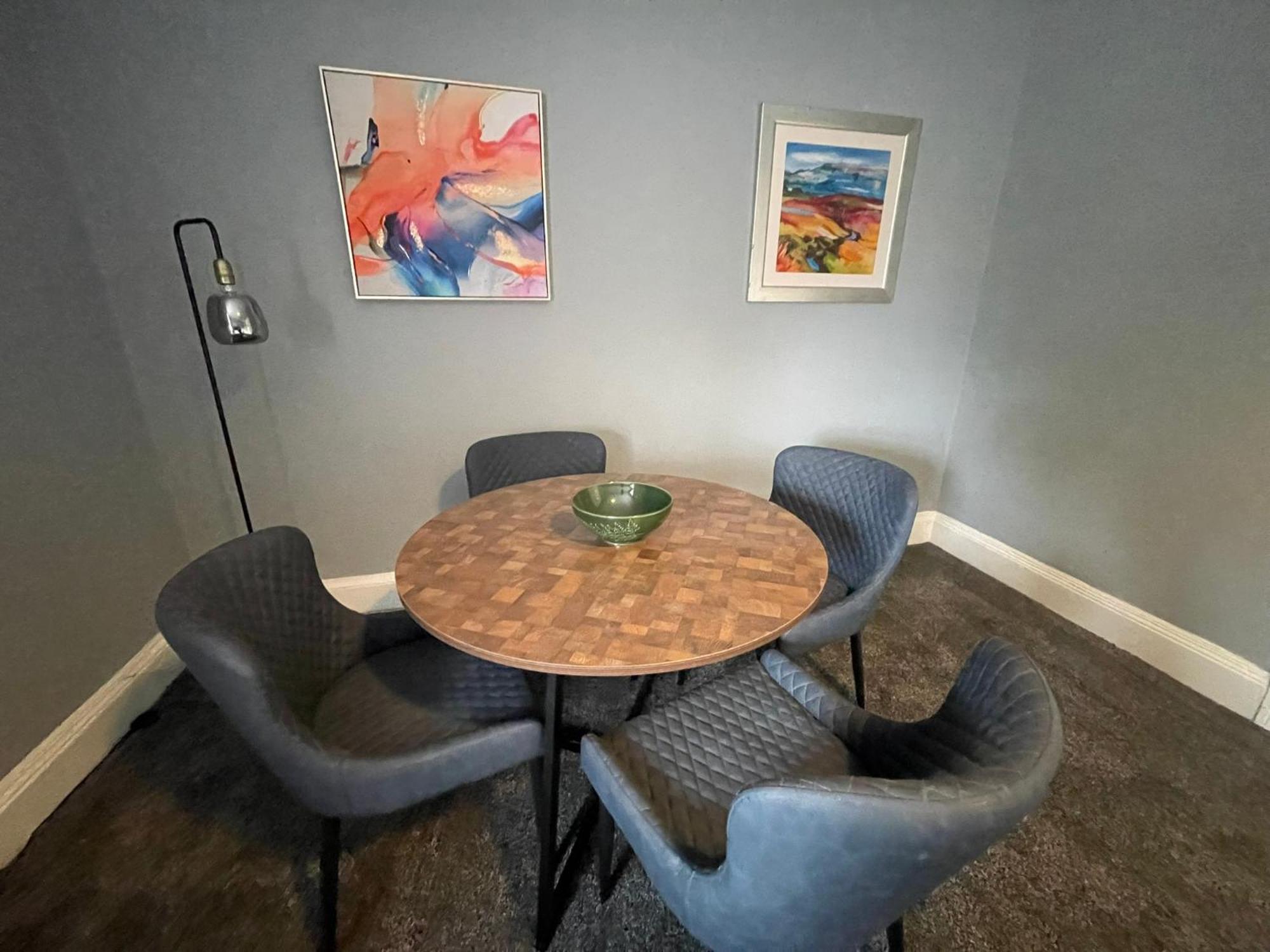 Pass The Keys The Blue Nile Hillhead Apartment *