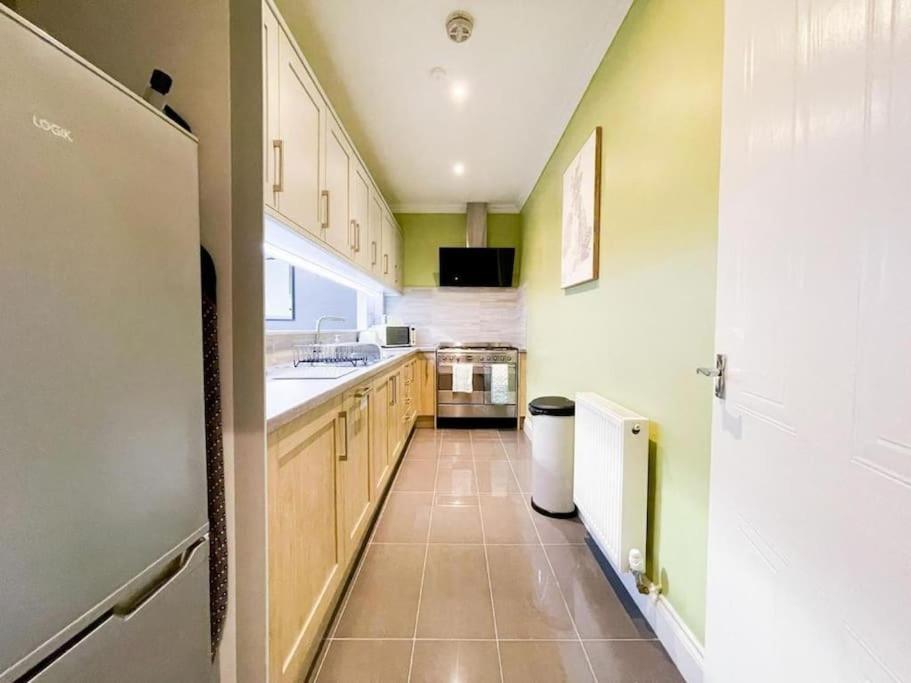 2 Bed In Centre! Apartment Glasgow