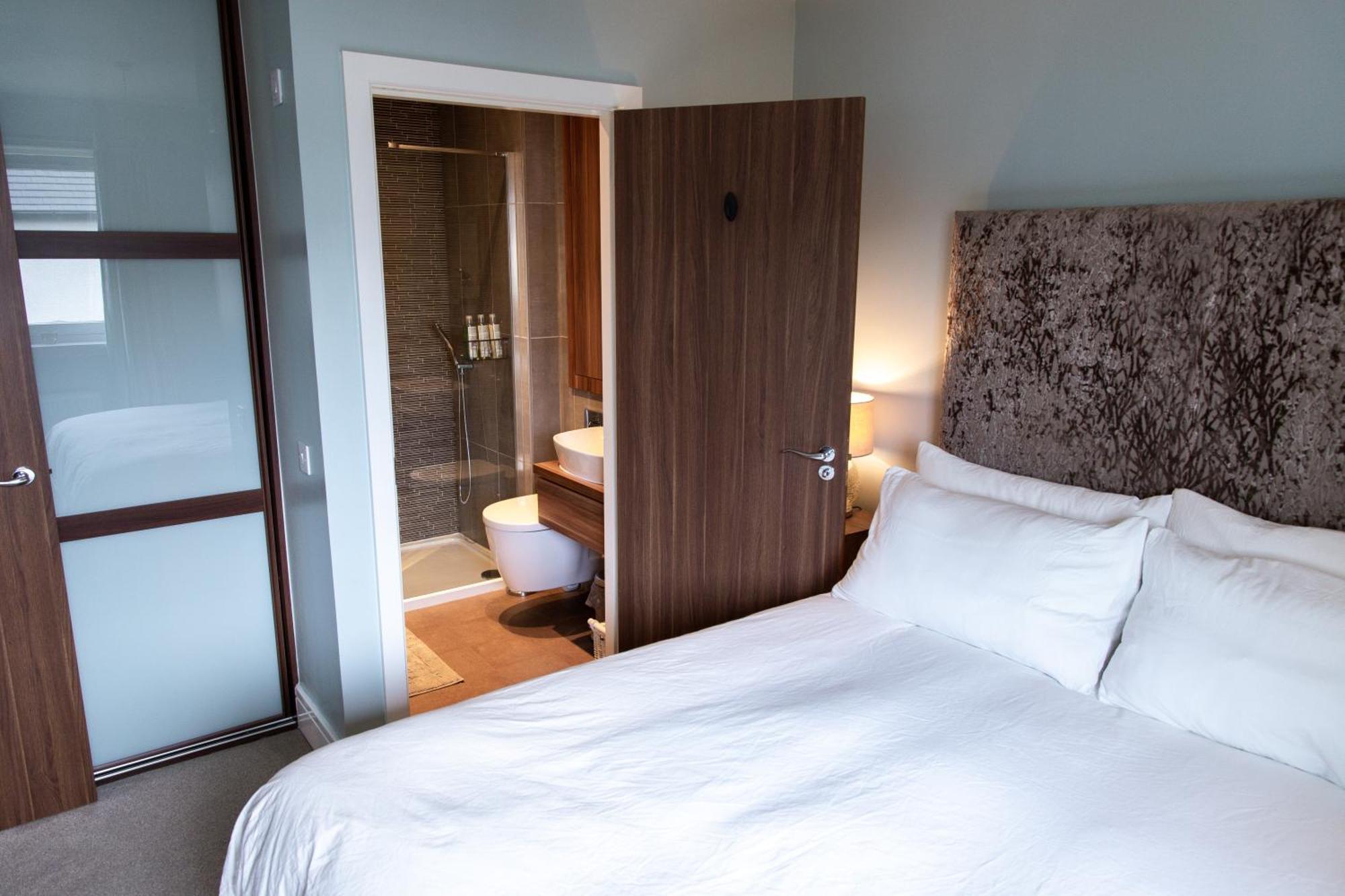3br-sleeps6-parking-garden-citycentre Holiday home