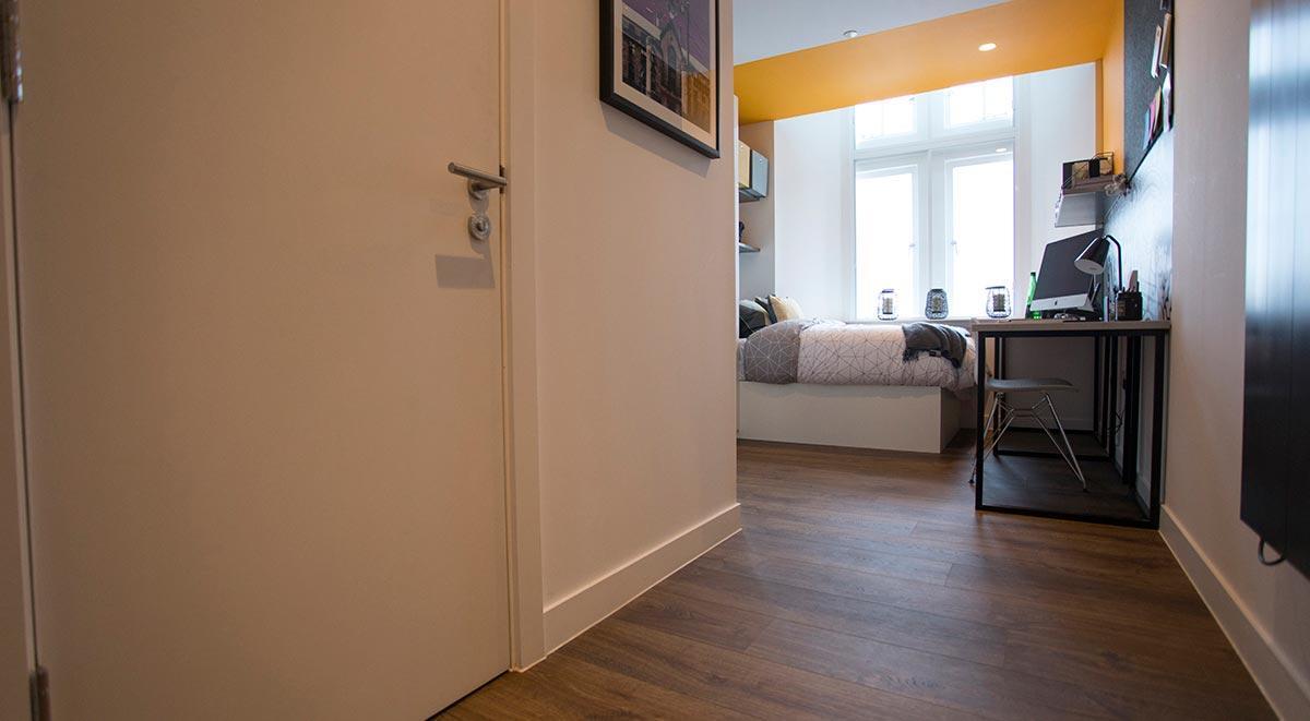 Riverside - Campus Apartment