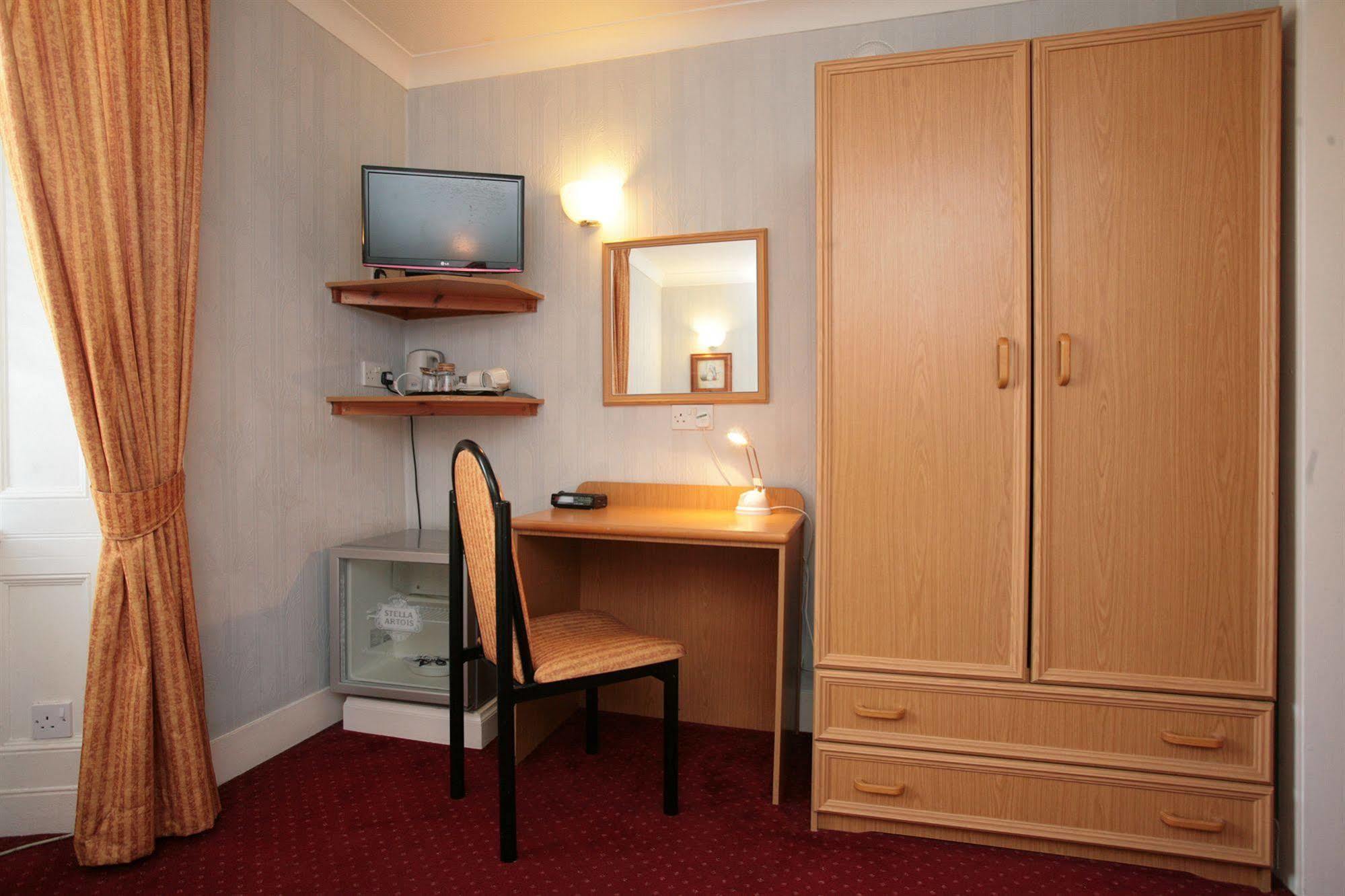 Hotel Ambassador