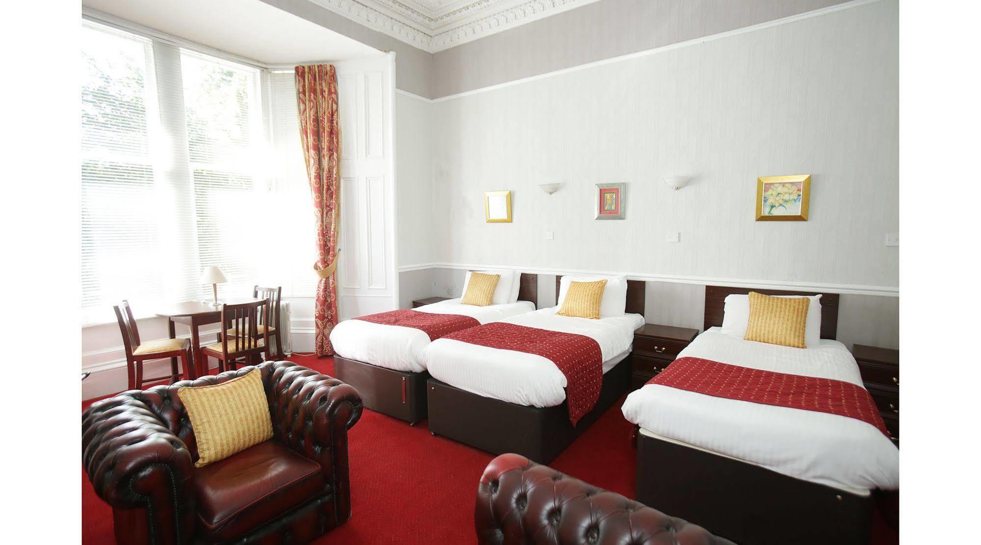 Ambassador Hotel 3*