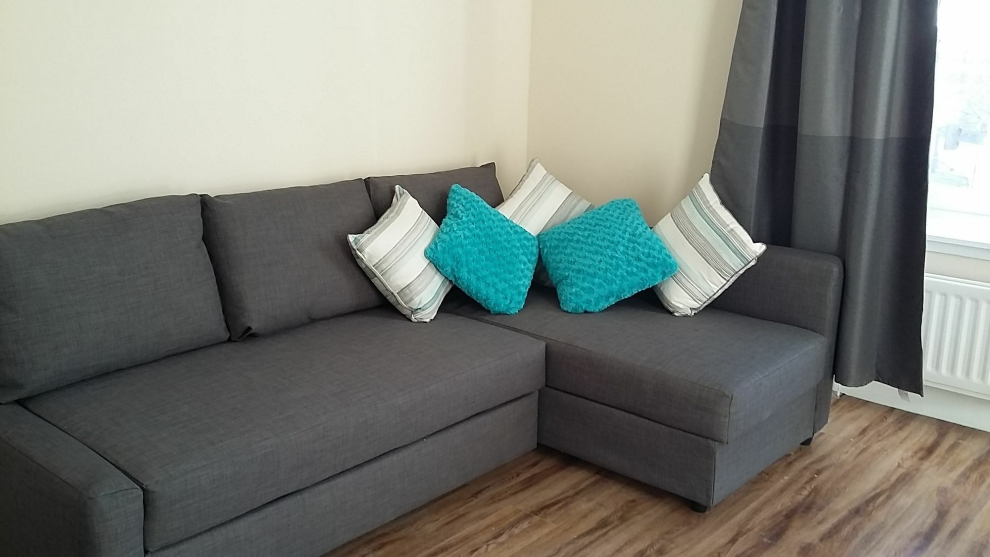 2 Bed Finnieston Apartment Glasgow