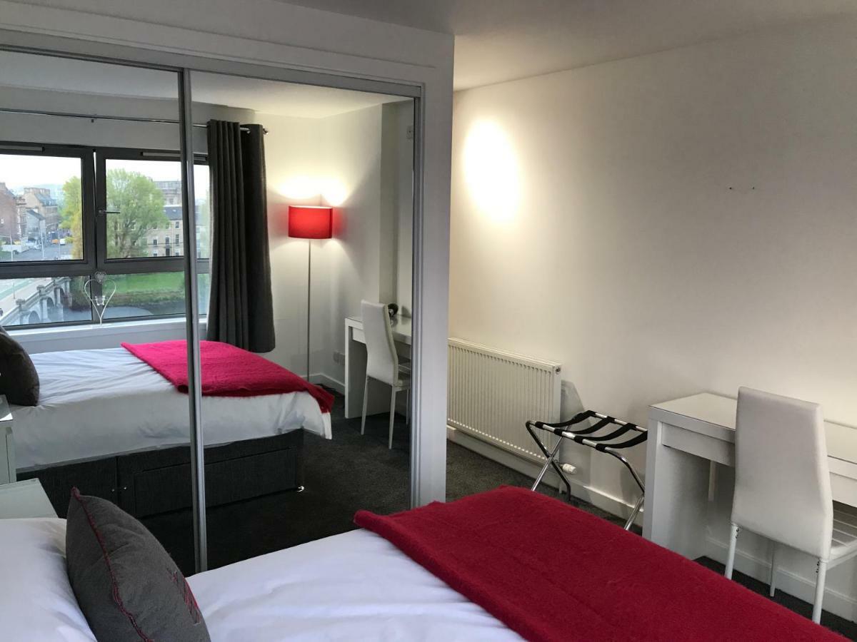 City Centre With River Clyde Views Apartment *